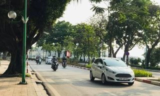 Hôm nay nắng nóng xuất hiện nhiều tới trên cả nước, dự báo kéo dài vài ngày tới. Ảnh: Nguyễn Hoài.