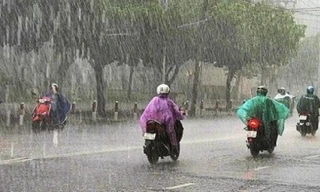 Đêm nay mưa dông, nắng nóng giảm nhiệt