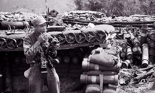 Lương Nghĩa Dũng trên đồi 365, năm 1971 Ảnh: Tư liệu