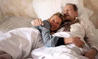 Chuyện tình gây sốt đằng sau bức vẽ siêu mẫu Kate Moss khỏa thân