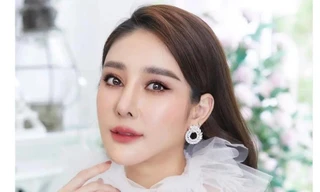 Vụ sao 'Chiếc lá cuốn bay' tử nạn: Mẹ ruột nộp bằng chứng con bị sát hại