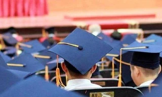 Bi hài: Ngoài cầu lông, nhiều tiến sĩ còn nghiên cứu phát triển cờ vua, yoga, bóng rổ