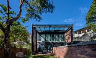 Cách biến nhà gỗ cũ thành biệt thự nghỉ dưỡng cuối tuần tiết kiệm nhất