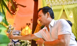 Quang Tèo ngậm ngùi trong Lễ viếng nghệ sĩ Giang Còi