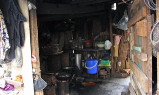 Cảnh cuộc sống người dân trong dự án 'treo' xuyên thập kỷ ở Hà Nội 