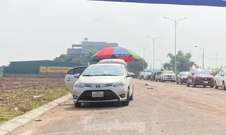 Nhà đầu tư kiệt sức vì 'gồng lãi', chuyên gia dự báo buồn về thị trường