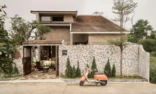 Mê mẩn với nhà mái ngói chỉ nhìn đã thấy an yên ở Huế