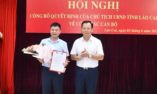 Công bố quyết định của Chủ tịch tỉnh Lào Cai về công tác cán bộ