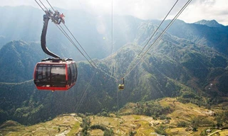 Cáp treo lên đỉnh Fansipan hoạt động trở lại