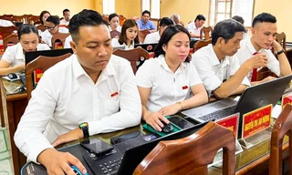 Xã đầu tiên ở Yên Bái họp HĐND 'không giấy'