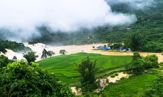 Mưa lớn, nước dâng ngập chân Thác Bản Giốc