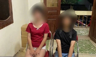 Bị trêu ghẹo, hai nữ sinh mang dao đe dọa nam sinh