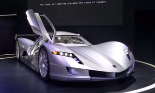 Kỷ lục tăng tốc của xe điện Tesla bị phá vỡ