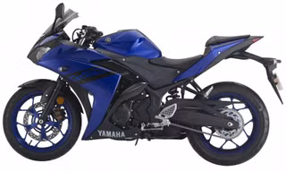 Yamaha R25 2018 có màu mới, giá 119 triệu đồng ở Malaysia
