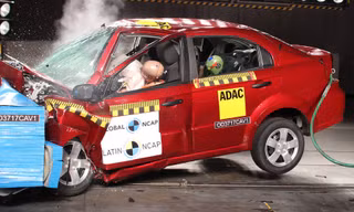  Chevrolet Aveo bị quan ngại về độ an toàn