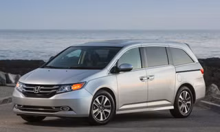 Hơn 800.000 chiếc Honda Odyssey gặp lỗi khóa ghế