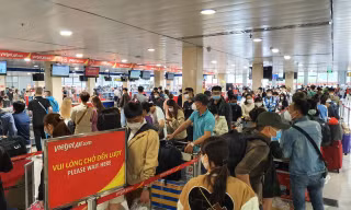 26 tháng Chạp, sân bay Tân Sơn Nhất không còn 'nóng hầm hập' người về quê ăn Tết