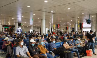 Sân bay Tân Sơn Nhất mở thêm nhà chờ chống ùn tắc dịp lễ 30/4-1/5 