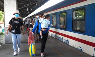 Đường sắt tăng cường hàng chục đoàn tàu phục vụ lễ 30/4- 1/5 