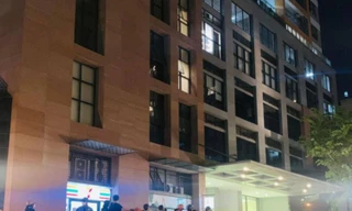 Điều tra vụ thanh niên rơi lầu chung cư tử vong ở TPHCM 