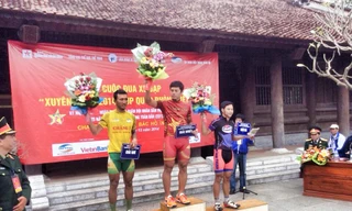 BTC trao giải nhất, nhì, ba ở Khu lưu niệm nhà Bác Hồ