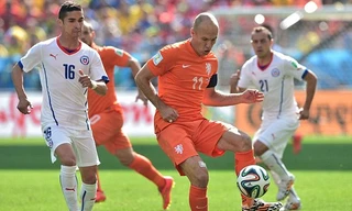 Hà Lan nhất bảng, Tây Ban Nha 'thắng' rửa mặt