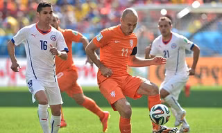 Hà Lan nhất bảng, Tây Ban Nha 'thắng' rửa mặt