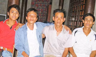 Săn gỗ huê, lạc sáu ngày trong rừng