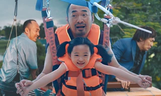 Tiến Luật hóa diễn viên đóng thế, tự đóng loạt cảnh mạo hiểm nhảy cầu, đu xe ngựa