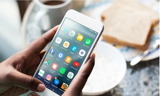 Người khó khăn ở TP.HCM sẽ được hỗ trợ mua điện thoại thông minh để thúc đẩy chuyển đổi số