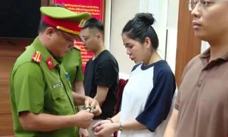 Khởi tố, bắt tạm giam Quang Linh Vlogs và Hằng Du Mục liên quan đến vụ kẹo rau củ Kera