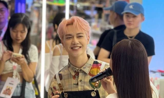 JSOL được fan tặng Labubu, mê "quái vật thỏ" vì giống mình một điểm