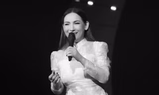 Ca sĩ Phi Nhung qua đời sau thời gian chống chọi với COVID-19