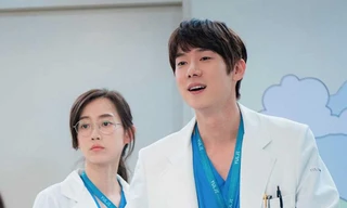 Preview tập 8 "Hospital Playlist 2": Cặp đôi Vườn Đông có biến, Jun Wan biết Ik Sun đã về
