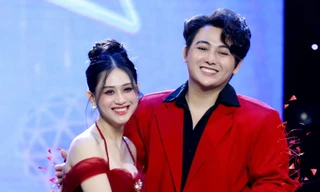 Kể lại hào khí lịch sử bằng âm nhạc, hai giọng ca trẻ Jee Trần và Duy Zuno giành ngôi quán quân 'Tỏa sáng sao đôi 2025'