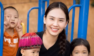 Hoa hậu Mai Phương tích cực đến các điểm trường khó khăn thực hiện chuỗi dự án nhân ái
