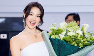 Loạt ảnh hé lộ nhan sắc thật qua ‘camera thường’ của ‘nàng Hậu’ quốc tế này khiến V-net ‘ngỡ ngàng’