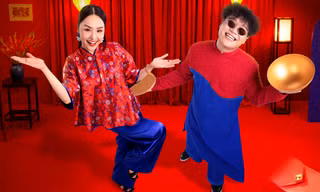 Miu Lê cùng với rapper Yuno Bigboi ‘khuấy đảo’ cộng đồng mạng những ngày cận Tết, mang đến màu sắc tích cực