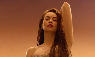 Hồ Ngọc Hà 'gây sốt' với loạt ảnh cực gợi cảm, bất ngờ ‘đánh úp’ khán giả với ca khúc mới