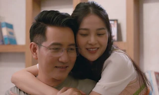 'Đại gia ngầm showbiz Việt' Nguyễn Phi Hùng hôn bạn diễn kém 21 tuổi: 'Có chút dao động như mối tình đầu'