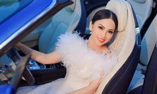 'Nữ ca sĩ tỷ phú V-biz' không chỉ 'flex' sang chảnh mà còn tình tứ bên tài tử đình đám một thời