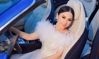 'Nữ ca sĩ tỷ phú V-biz' không chỉ 'flex' sang chảnh mà còn tình tứ bên tài tử đình đám một thời