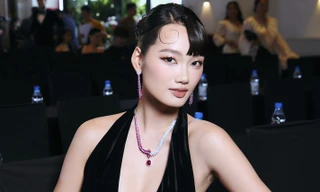 'Choáng' như cách 'nàng Hậu' này diện bộ trang sức có giá bằng cả căn nhà dự sự kiện, hé lộ gia thế bất ngờ không kém