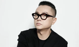 'Nhà thiết kế của các ngôi sao' Nguyễn Công Trí mang lụa Lãnh Mỹ A lên tạp chí lừng danh Vogue