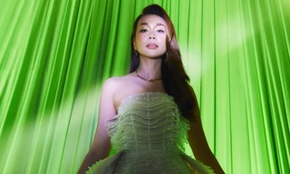 Thanh Hằng liên tiếp ‘oanh tạc’ thảm đỏ showbiz, khoe thần thái đẳng cấp 'chị đại làng mẫu Việt'