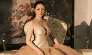 Lý Nhã Kỳ hiếm hoi khoe ảnh quây quần dịp Trung Thu, dân mạng trầm trồ nhan sắc cả gia đình phú hào