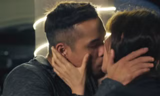 'Sốc' với bí mật sau loạt ảnh 'khóa môi' của Thúy Ngân và Trương Thế Vinh khiến dân tình 'choáng'