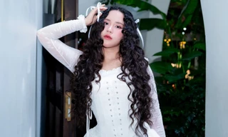 Bella Vũ tham gia hoạt động thiện nguyện mang quà Tết sớm tặng các em nhỏ vùng cao