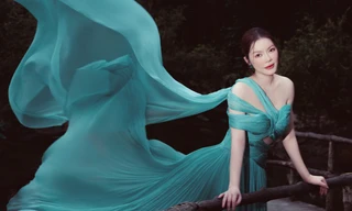 Lý Nhã Kỳ hóa 'nàng Xuân' thướt tha trước thềm Tết Ất Tỵ