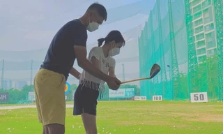 'Lộ ảnh' con gái 'cưng' của cặp đôi Công Vinh và Thủy Tiên: 'Chiều cao và thần thái chuẩn mỹ nữ'